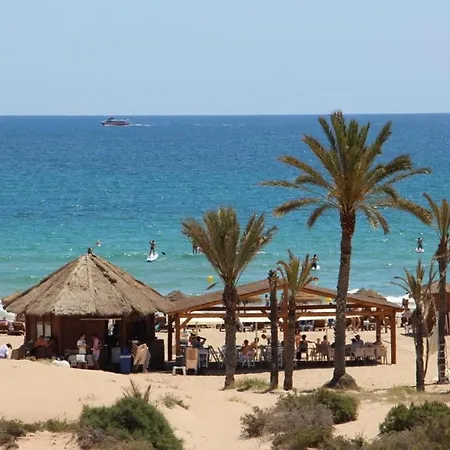 Bonita Casa En Urbanizacion Privada Muy Cerca Del Mar Y De Alicante *