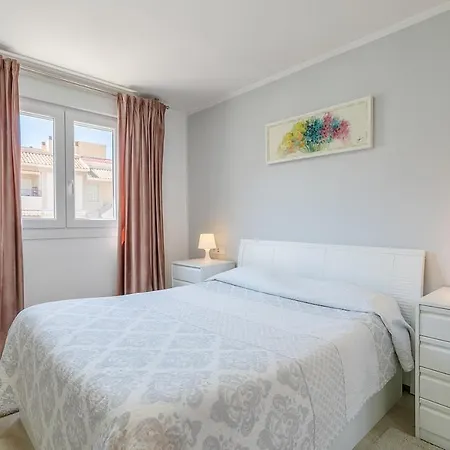 Сasa de vacaciones Bonita Casa En Urbanizacion Privada Muy Cerca Del Mar Y De Alicante